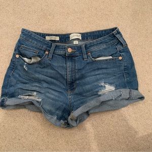 Universal Thread Jean Shorts High Rise Midi Size 10